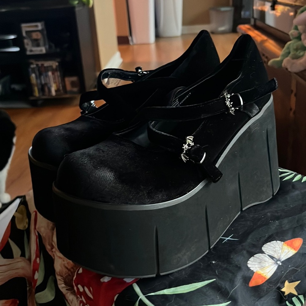 Demonia Kera - 10 Platform Maryjanes